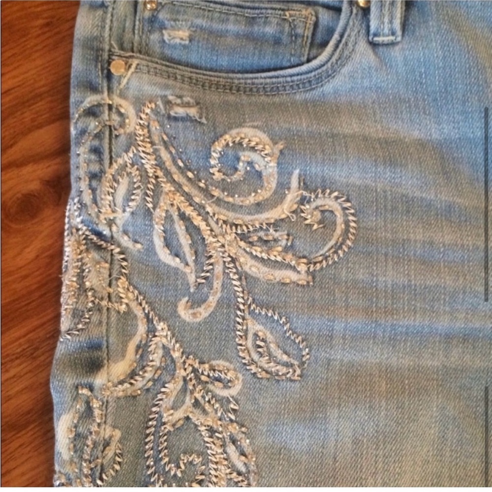 WHBM Girlfriend Embroidered Jeans - Picture 4 of 5